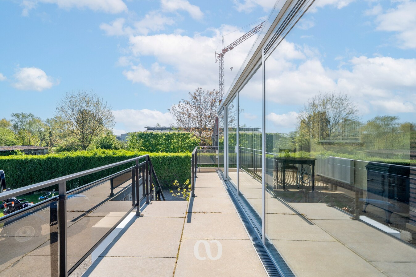 Stevige gezinswoning met tuin en volledige kelder in Lozer 