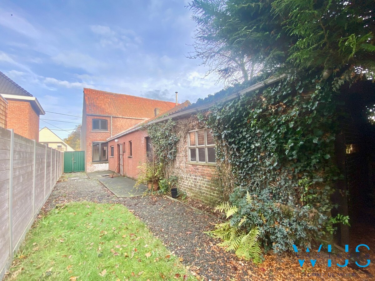 Te renoveren woonhuis op 430m² te Rieme/ Ertvelde ! 