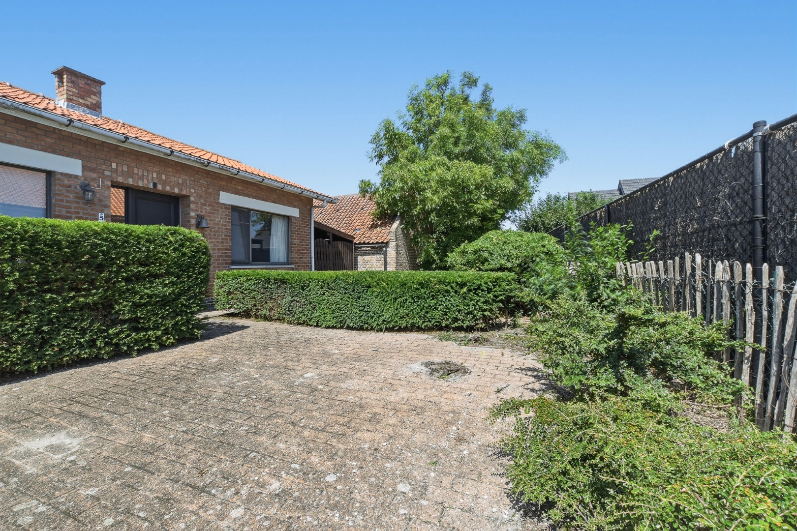 Authentieke en karaktervolle bungalow met veel mogelijkheden in Vosseslag, De Haan 
