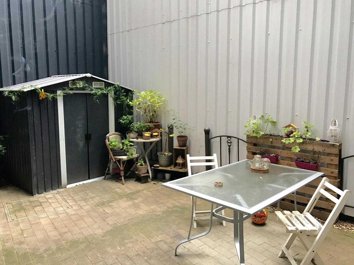 INSTAPKLAAR APPARTEMENT MT TERRAS OP ZUCHT VAN ZEE OOSTENDE 