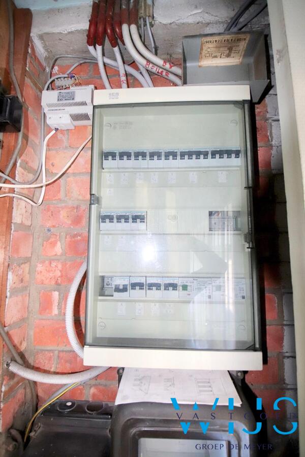 Instapklare bel-étage met tuin te ZELZATE! 