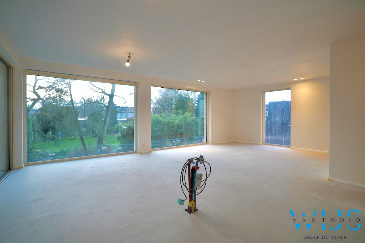 Prachtig nieuwbouwappartement in stijlvol project te centrum Wachtebeke! 