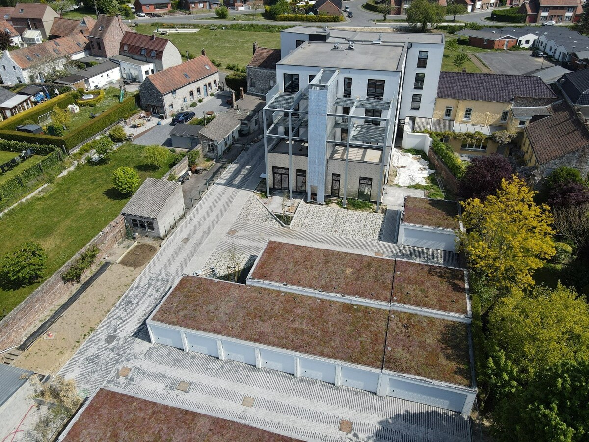 Rez-de-chaussée loué À Tournai