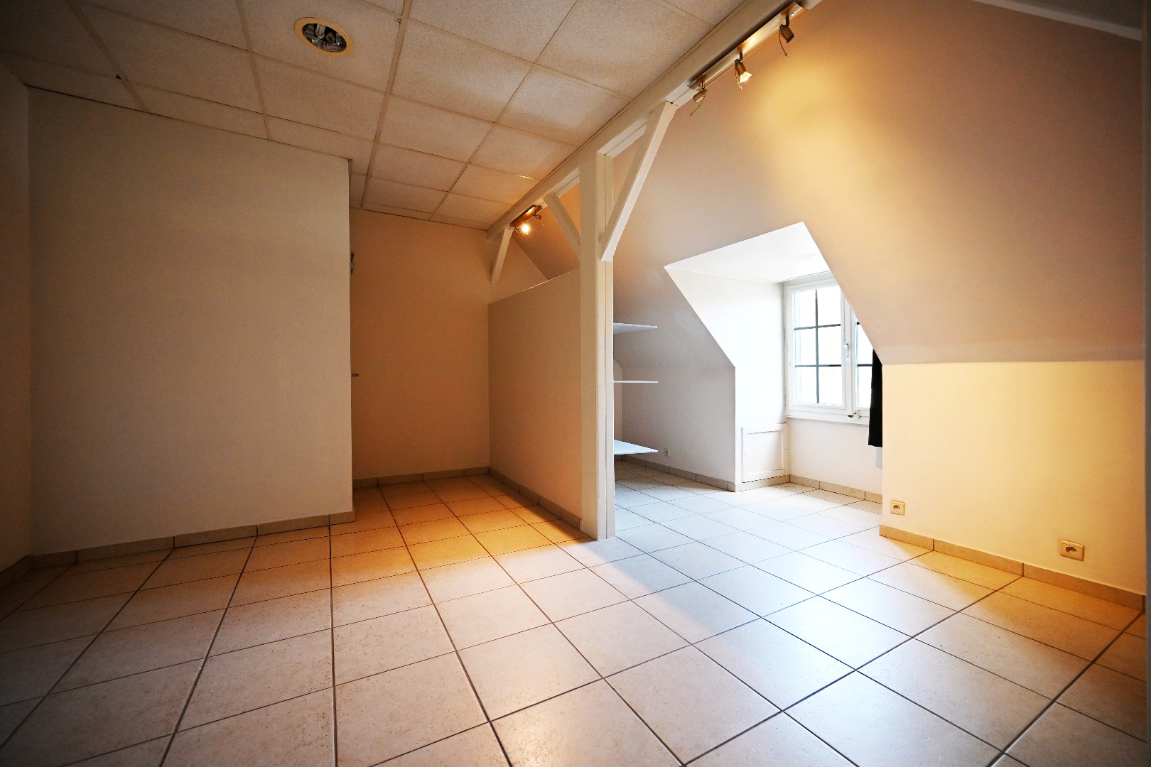 Ruim charmant appartement met 2 slpks &amp; mogelijkheid garage te Kaprijke (Bentille) 