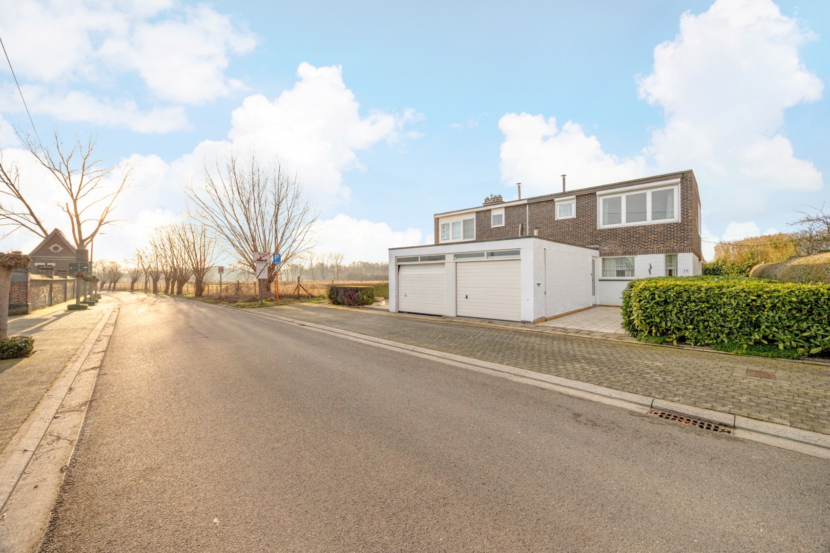 Te renoveren halfopen bebouwing 