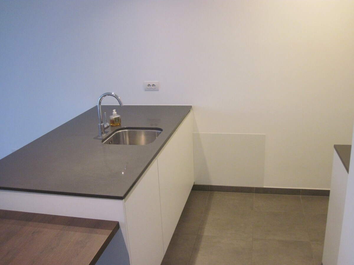 Gelijkvloers 2-slaapkamer appartement met uitzonderlijk terras. 