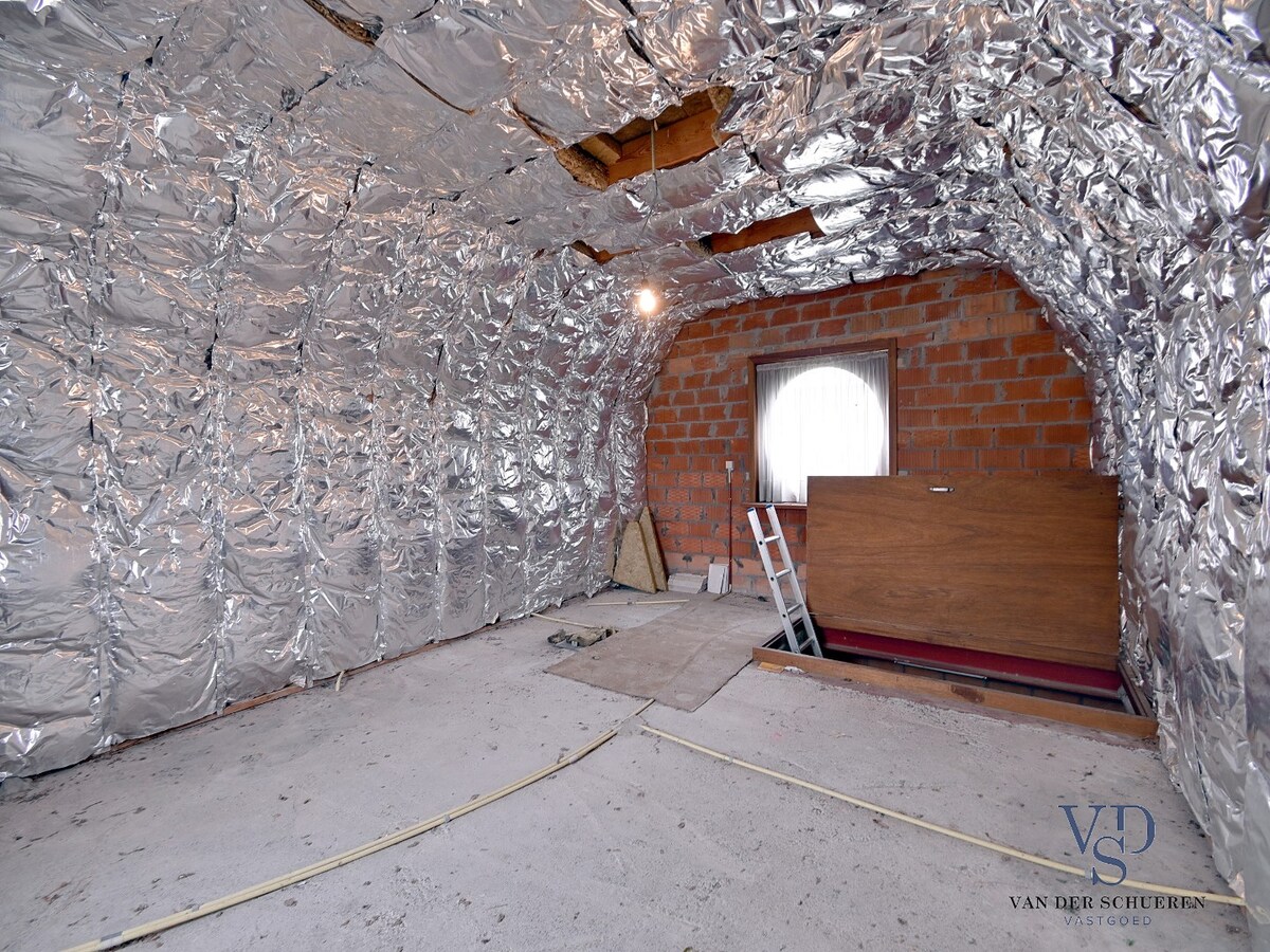 Knappe villa in 't groene Schelderode (EPC van 216 !). 