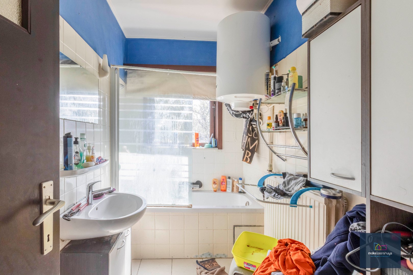 Building met 2 app. met 3 slps en 2 garages 