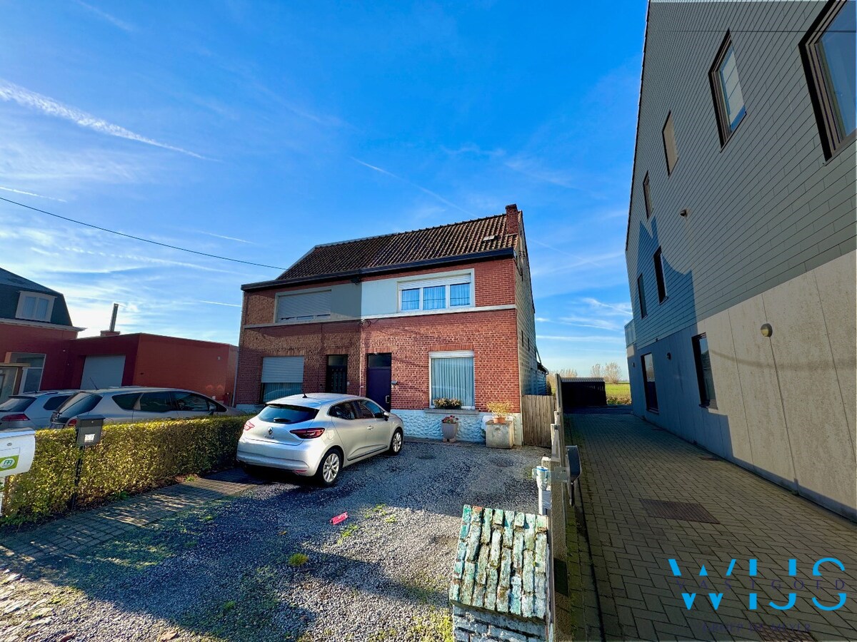 Goed gelegen woonhuis in centrum Wippelgem! 