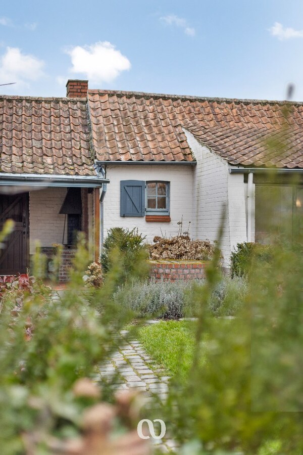 Charmante woning met bijgebouw in Wortegem-Petegem 