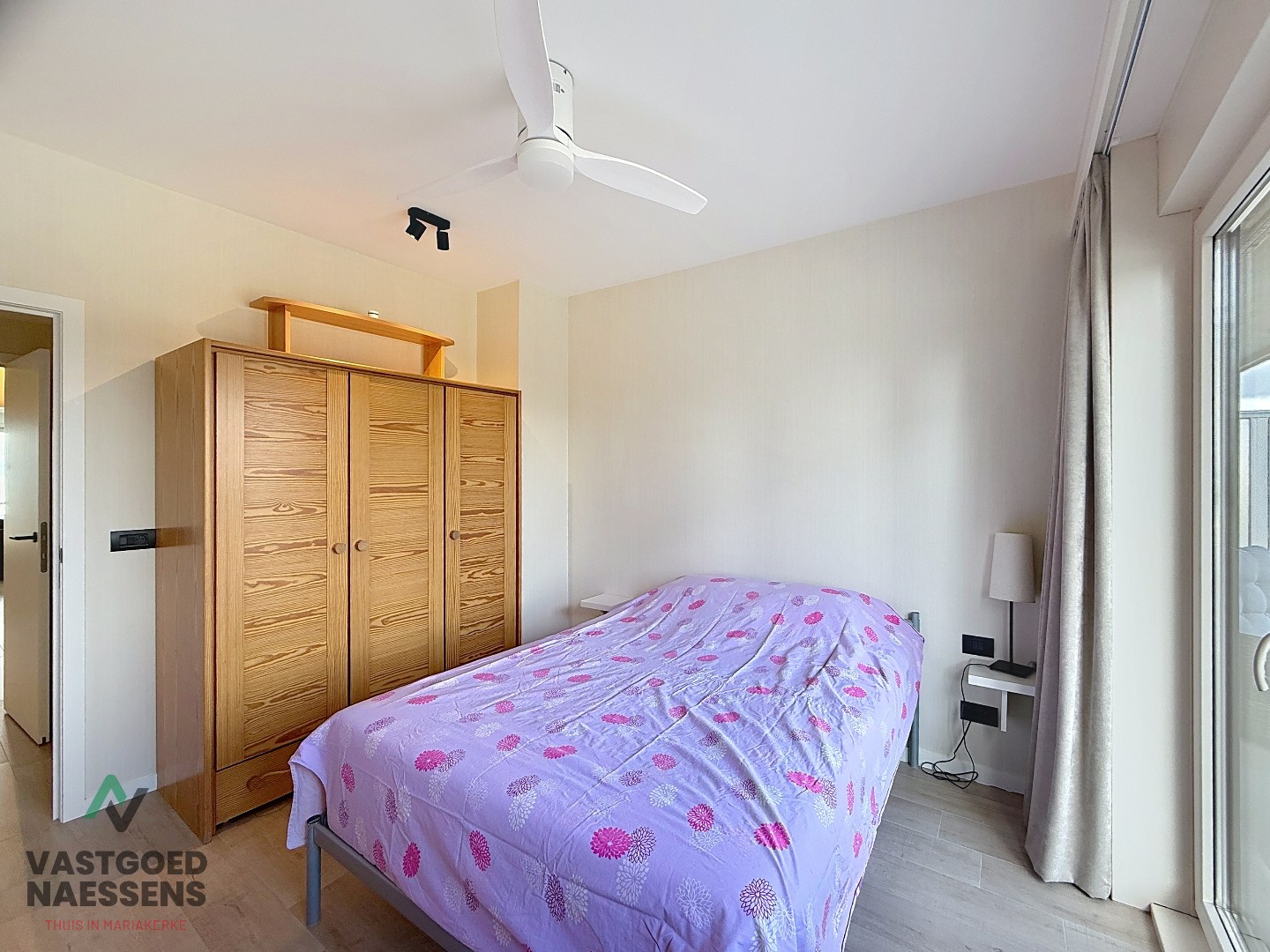 SCHITTEREND VERNIEUWD 3 SLPK APP MET ZICHT OP ZEE EN TERRAS 