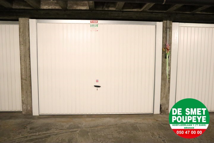 Ruime garagebox nr. 24 - centraal gelegen in Sint-Andries 