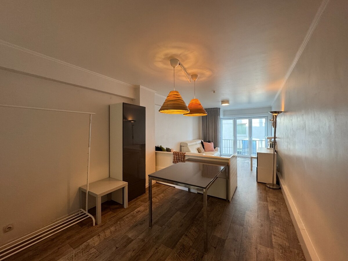 Ingerichte studio aan de Zeedijk te Heist 