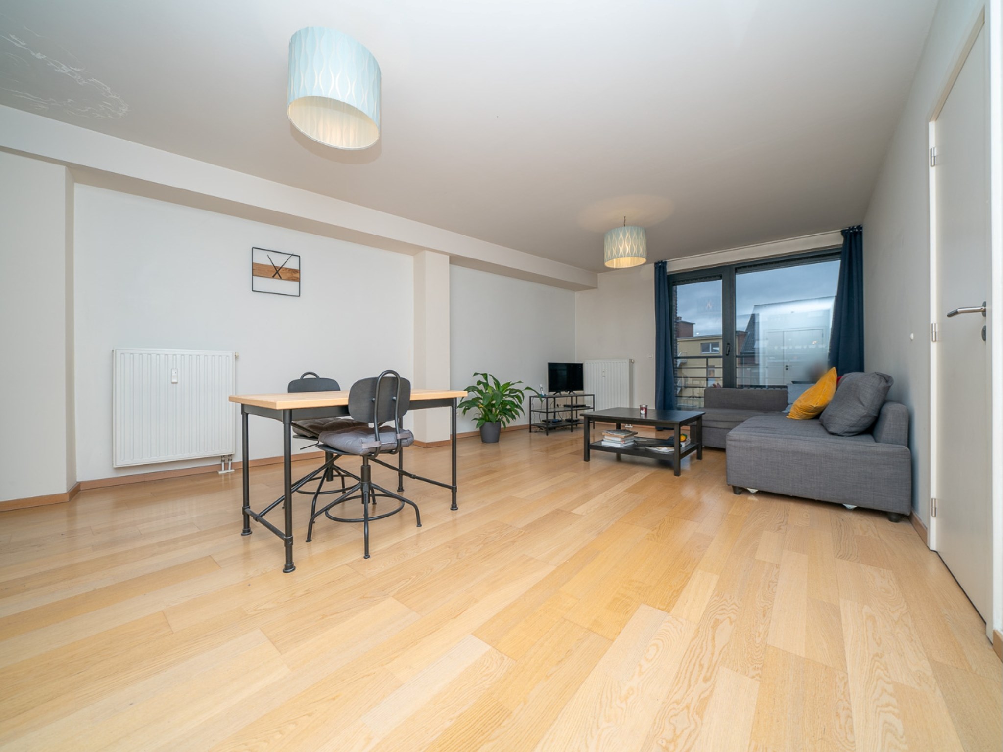 Recent 1-kamer appartement met terras, staanplaats, kelder 