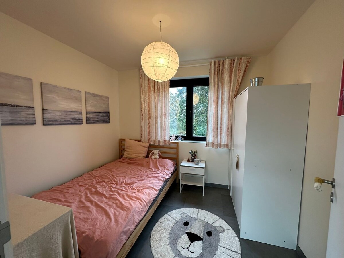 Half Open Nieuwbouw. Op 750 m van Gent-St-Pieters én aan tramhalte. 