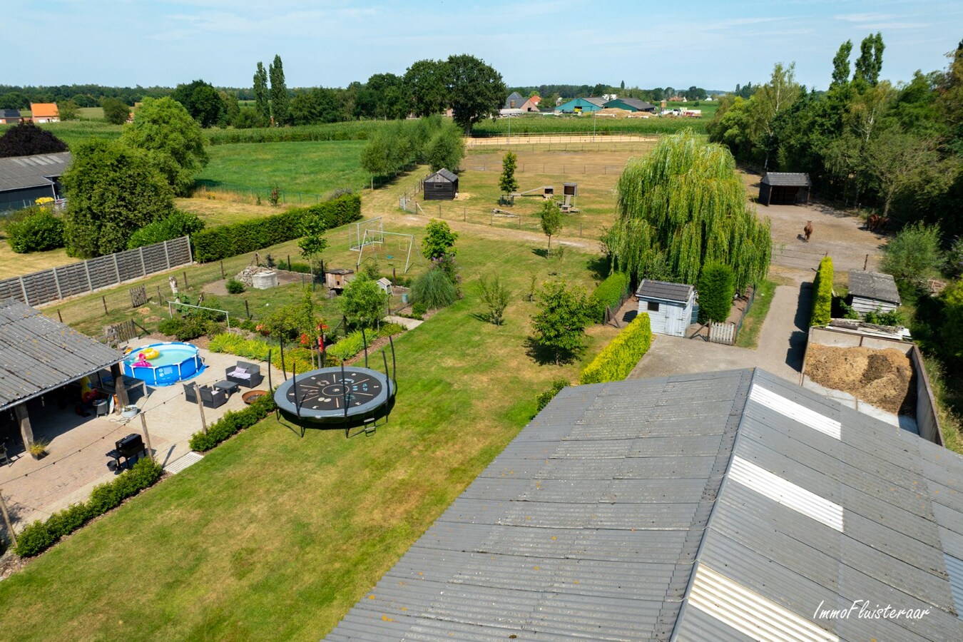 Prachtige langgevelhoeve met charmante schuur en paardenfaciliteiten op ca. 1,8 ha te Ravels. (BEZOEKDAG OP 08/08 VAN 10U TOT 14U) 