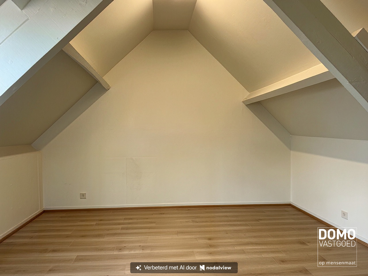 OPBRENGSTENEIGENDOM MET 2 APPARTEMENTEN EN 1 DUPLEXSTUDIO TE HASSELT 