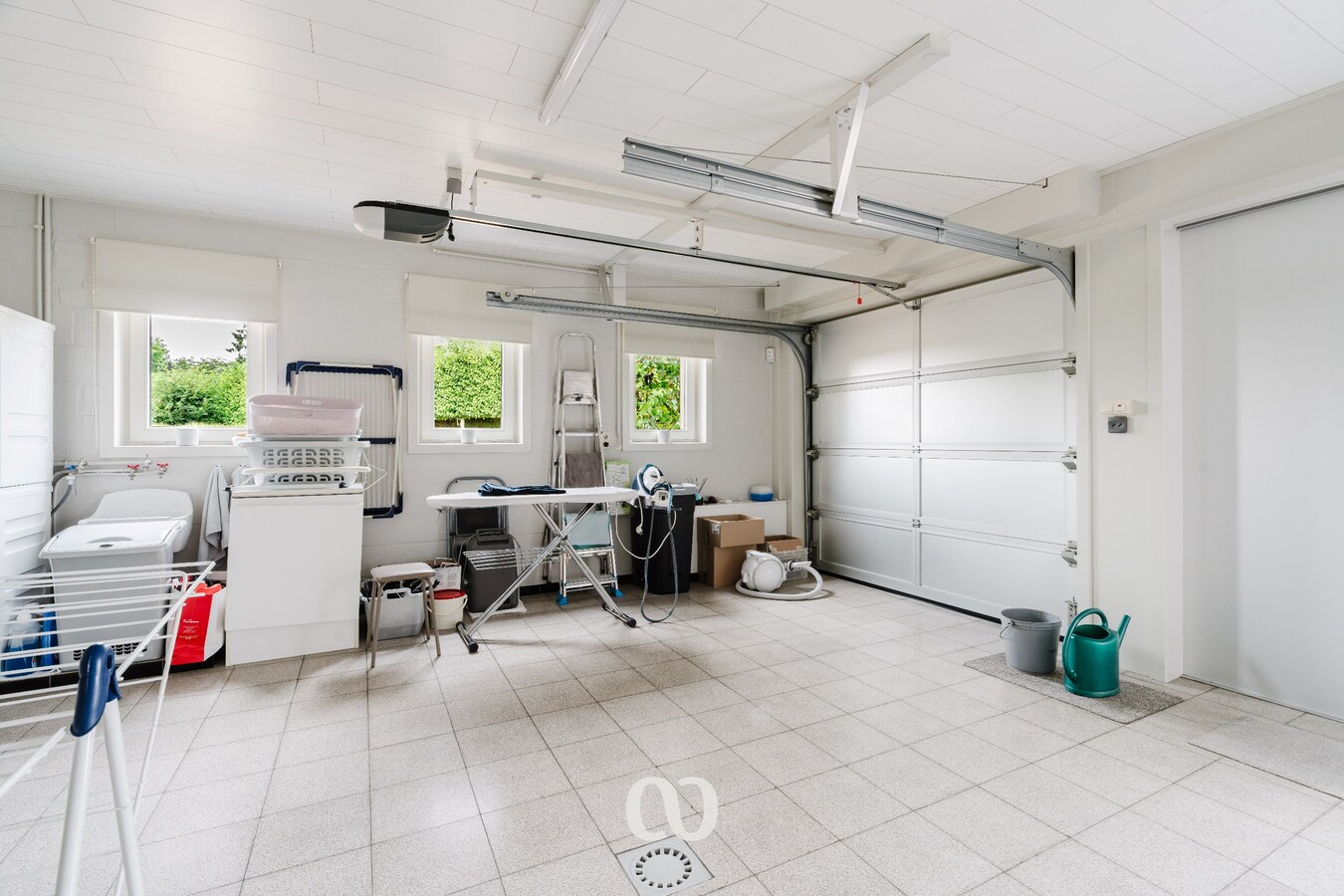 Prachtig onderhouden villa op meer dan 2.000 m² in Kaster 