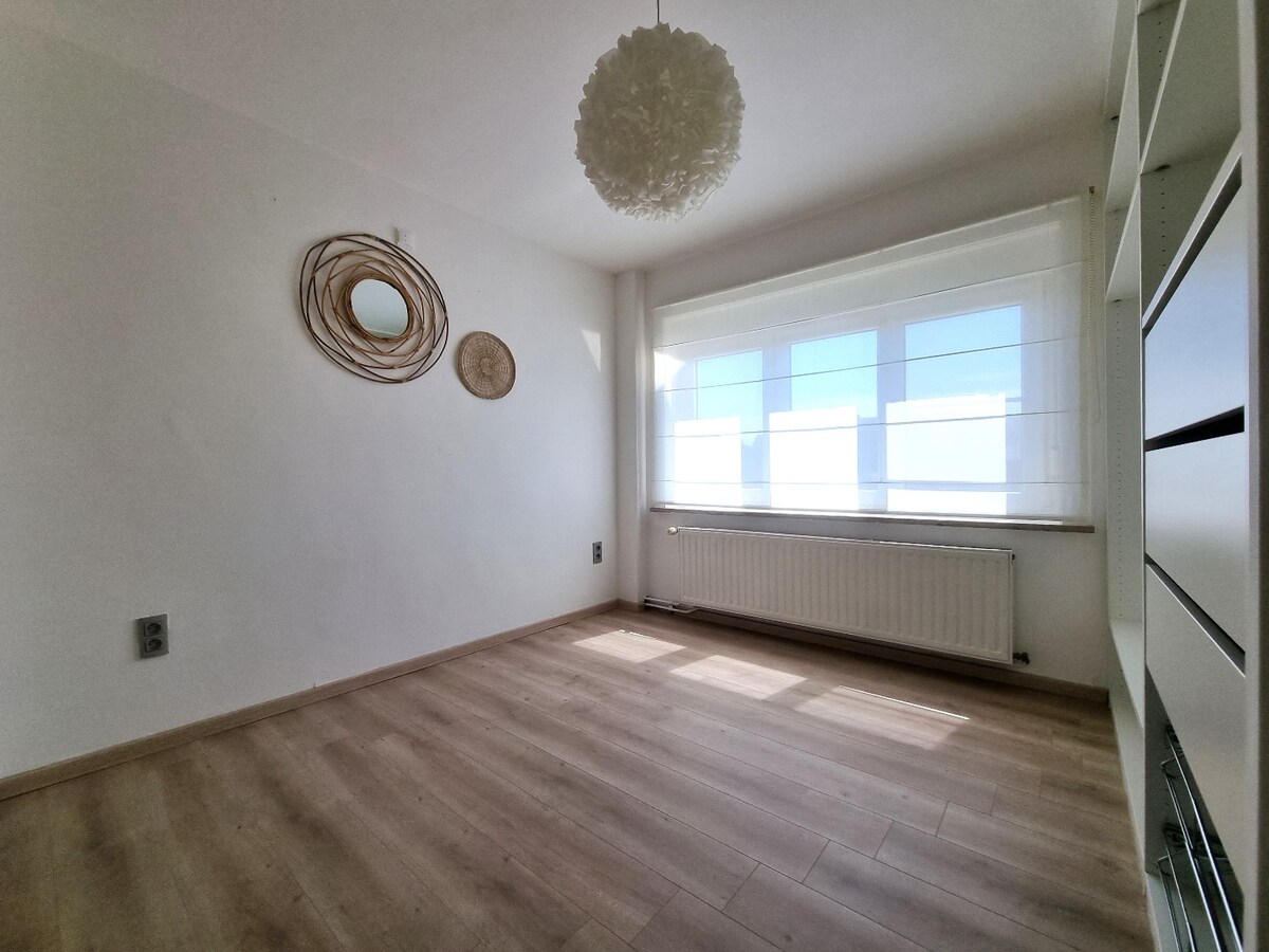 Verrassend mooie gezinswoning met tuin en dubbele garage - Zeebrugge 