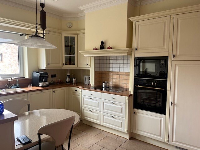 Ruim appartement met 2 slaapkamers en groot terras 