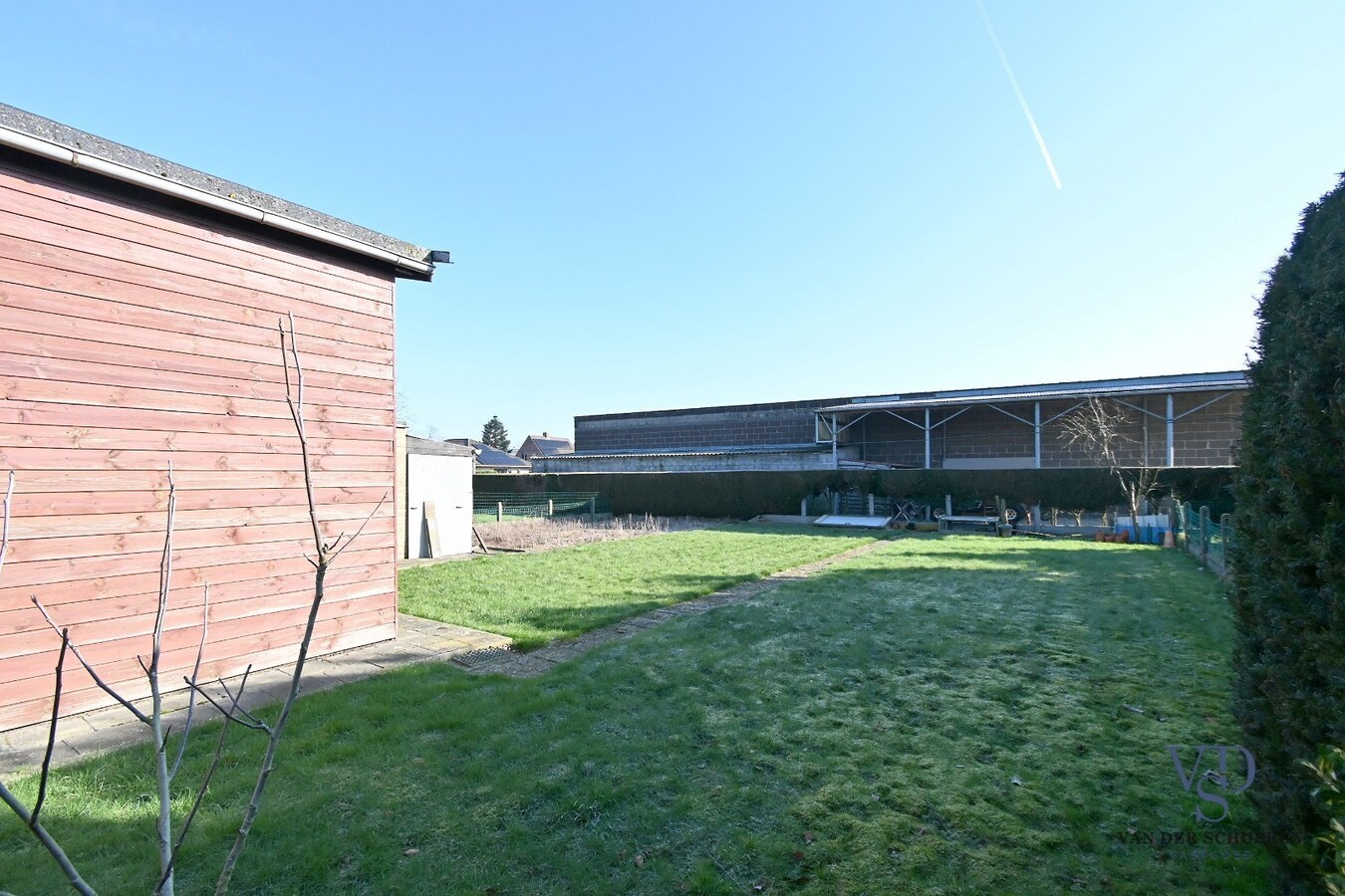 Degelijke bungalowwoning gelegen in een rustige verkaveling 