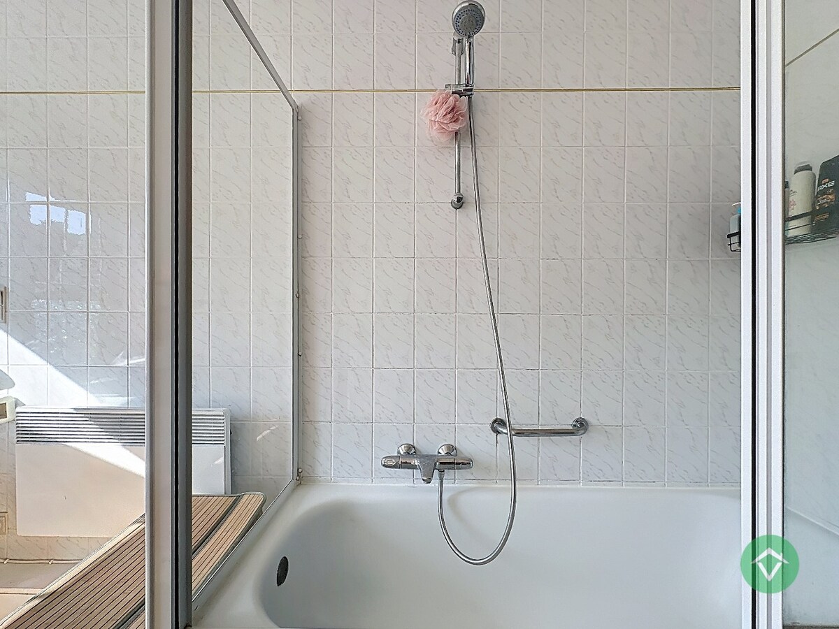 Instapklare woning met 3 slaapkamers en zonnige tuin op topligging in Torhout 