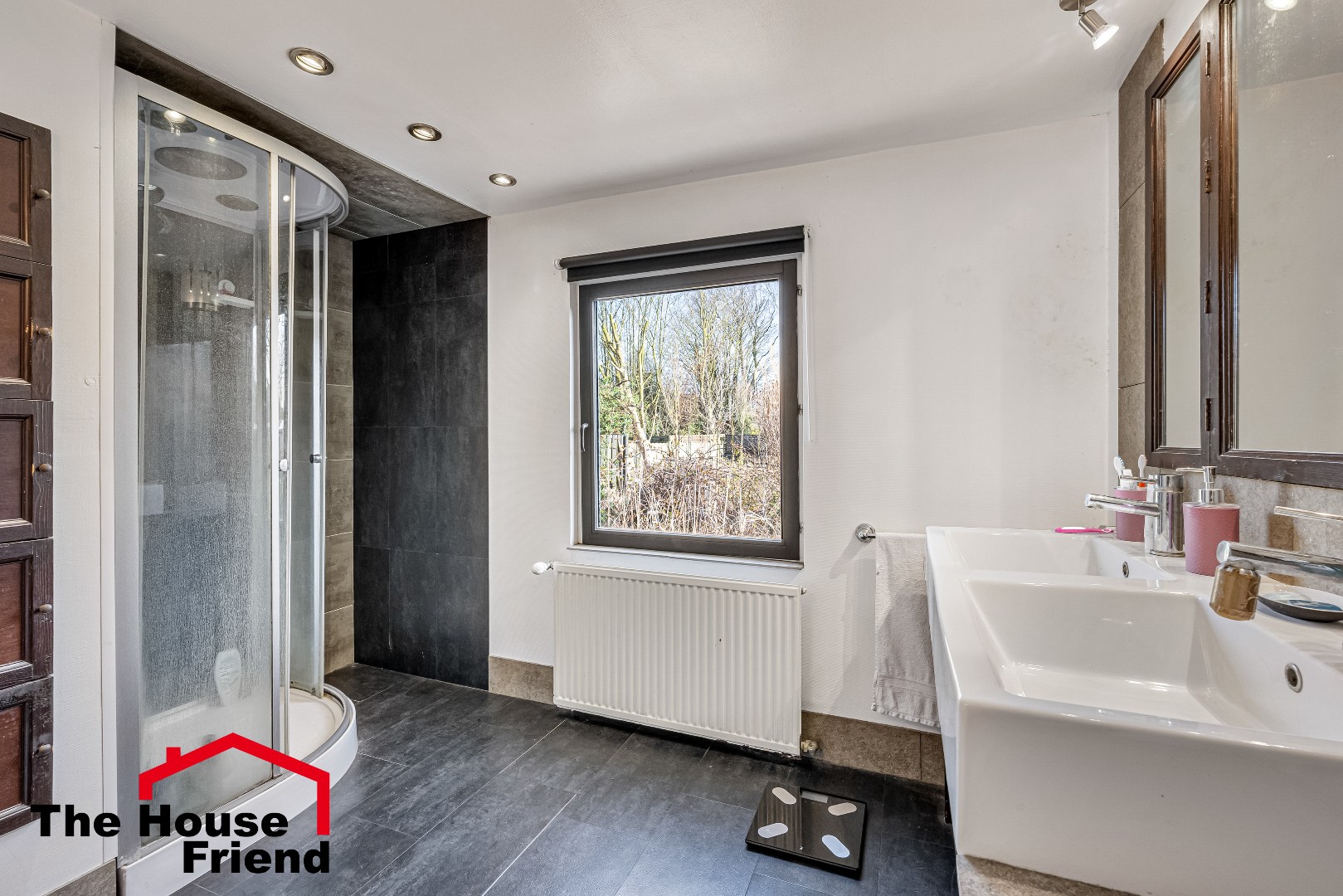 Gezellige rijwoning met tuin en garage 