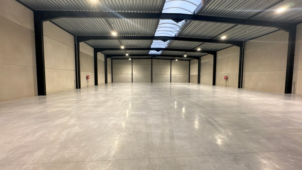 Nieuwbouw opslagruimte te huur in Deinze