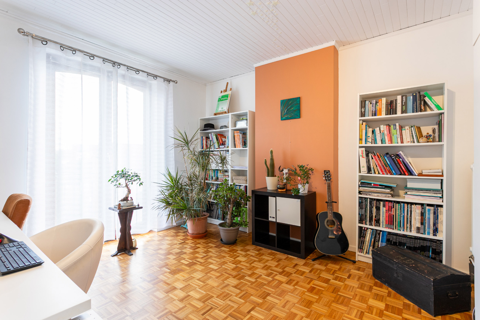 Instapklare driegevelwoning met 3 slpk te Lembeek 