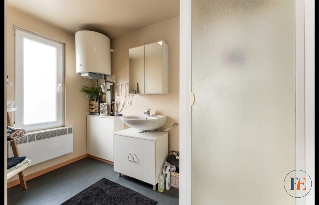 Gezellige hoekwoning in het centrum van Destelbergen. 