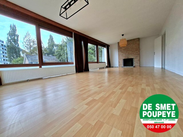 Ruim en Zonnig appartement nabij het station Brugge 