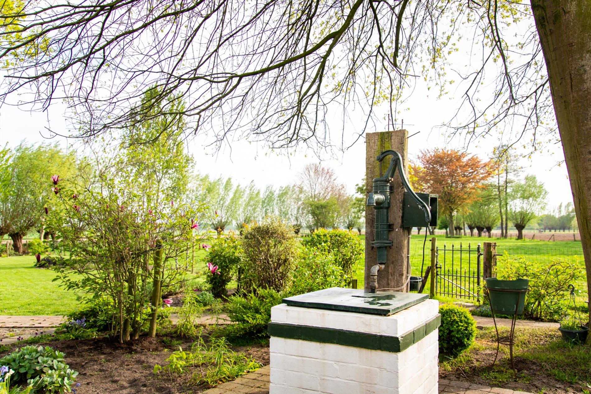 Uniek landhuis op 7.390m²  te Bassevelde 