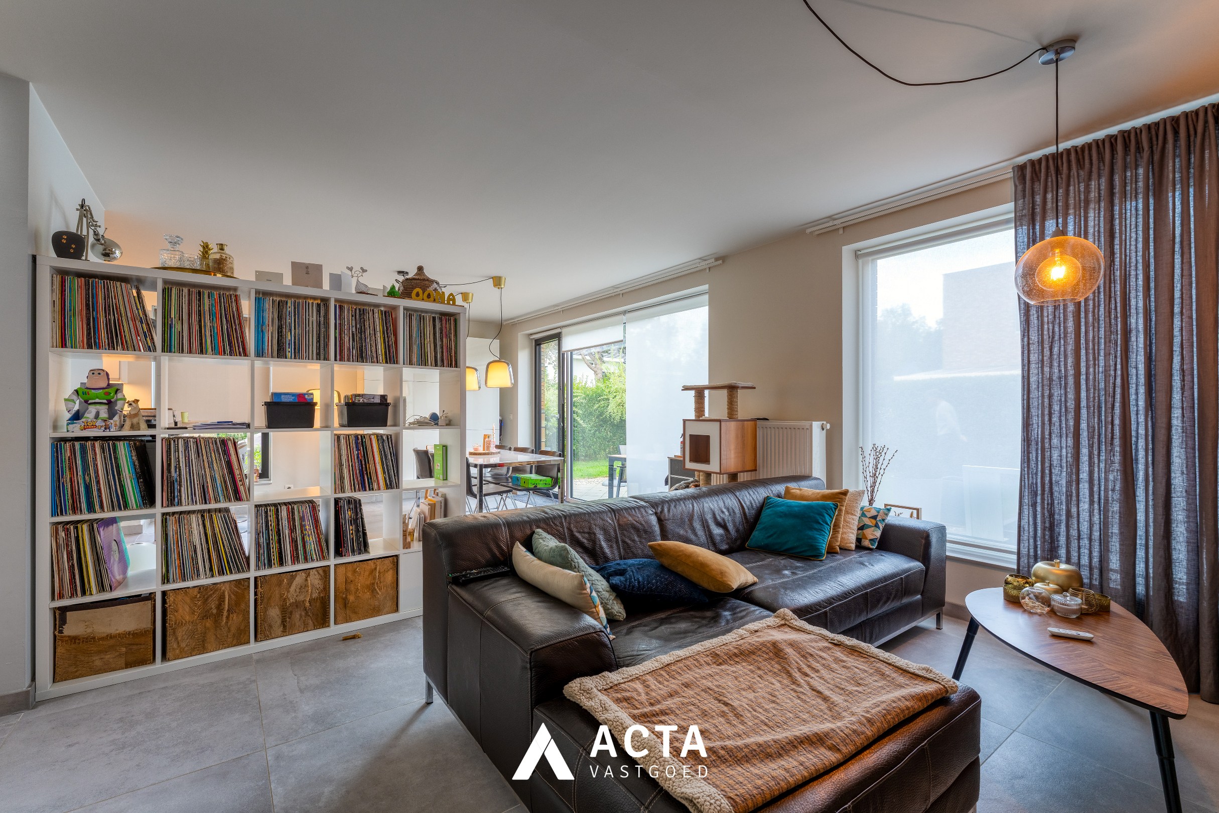 Instapklare halfopen gezinswoning in Baanhof in Oostende 