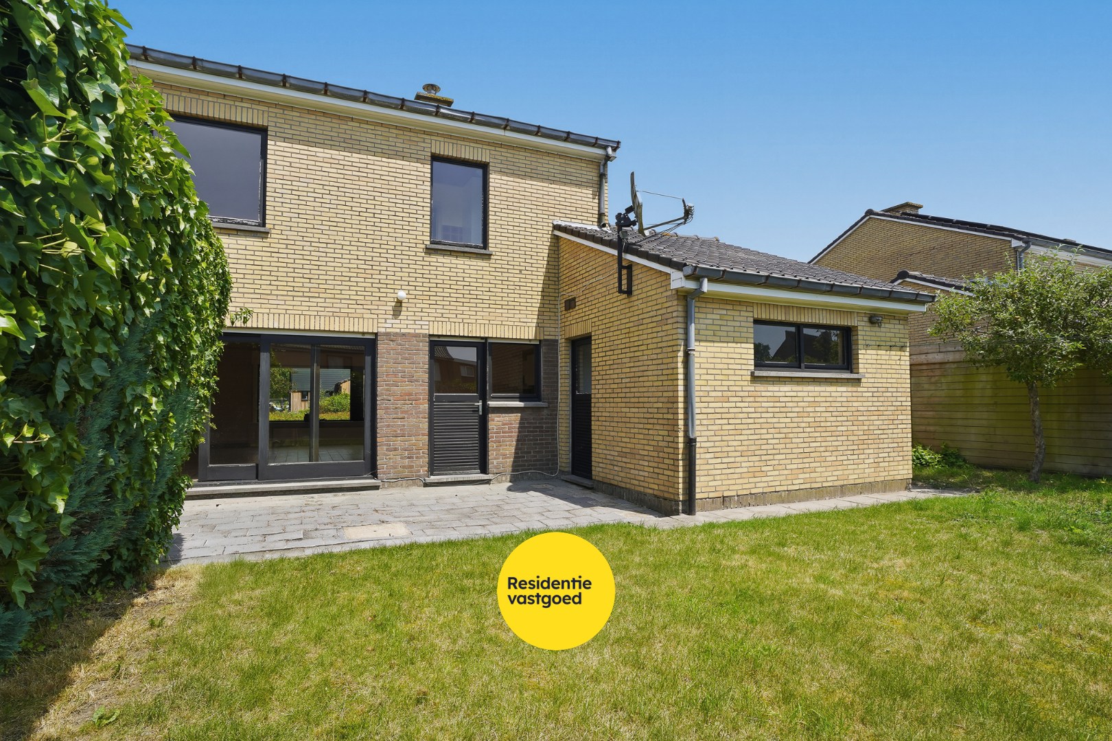 Renovatiewoning met 3 slpks, garage en zonnige tuin 