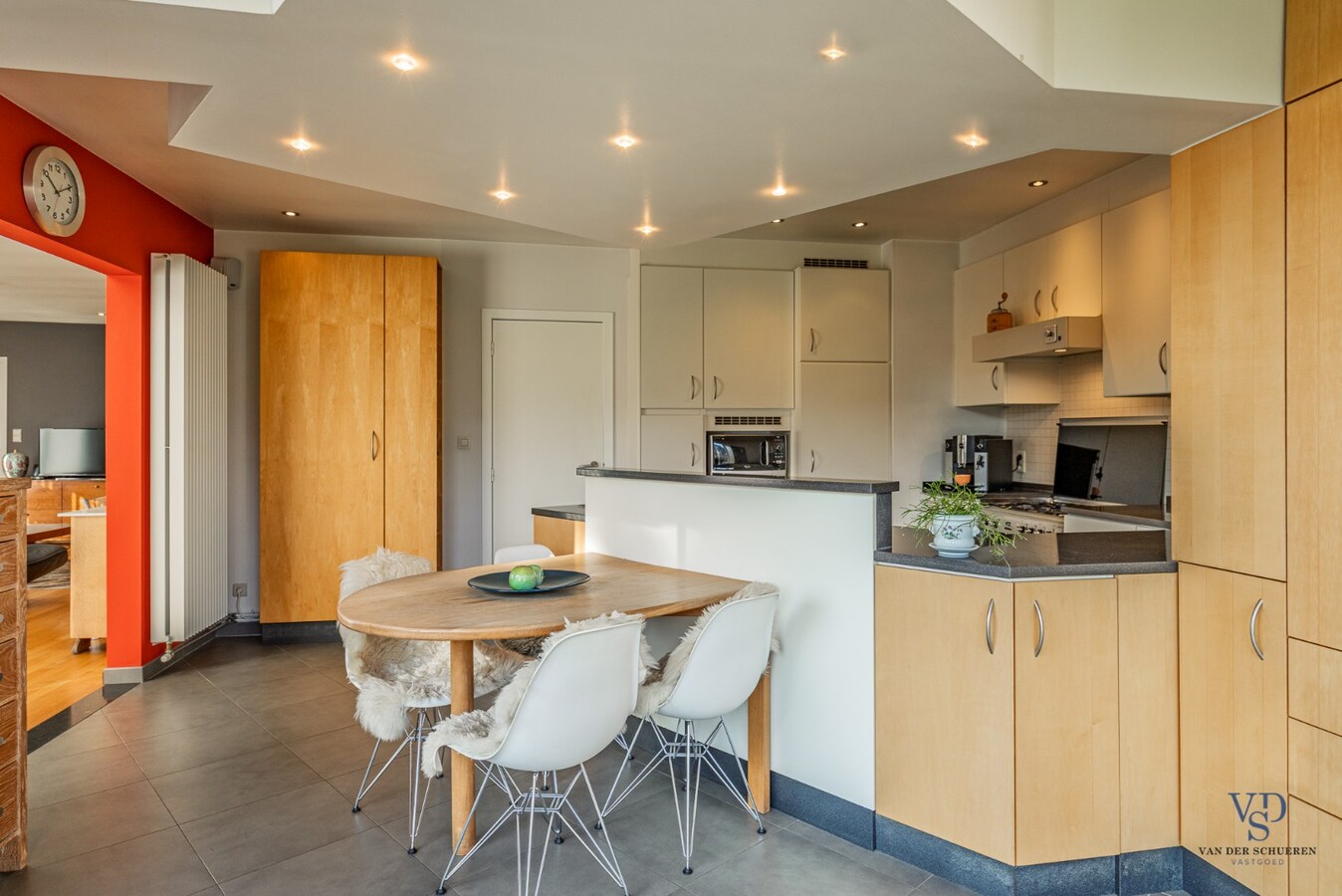 Tijdloze villa met praktijkruimtes 