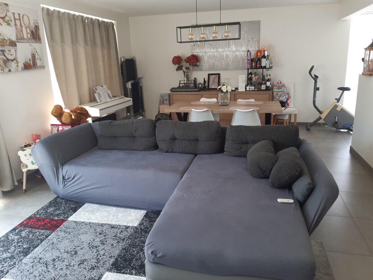 Half open (160 m²) met zonnepanelen ! 