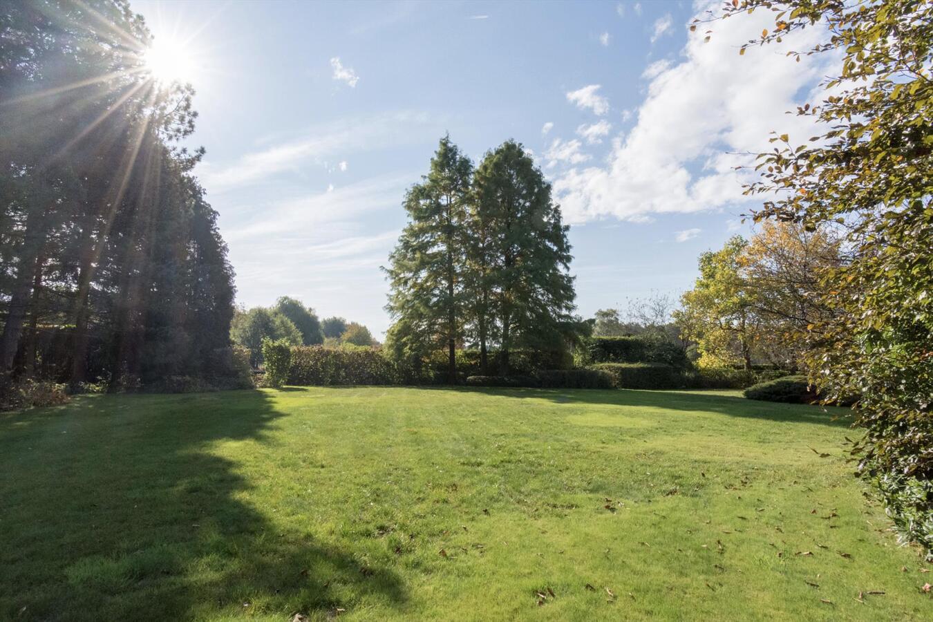 Prestigieuze villa met prachtige parktuin 