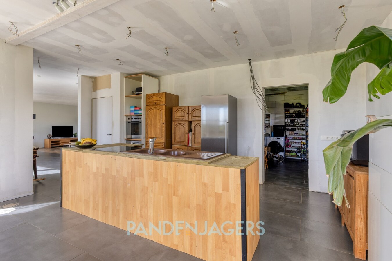 Exclusieve villa op uitzonderlijk perceel van 10.804 m² te Berlaar 