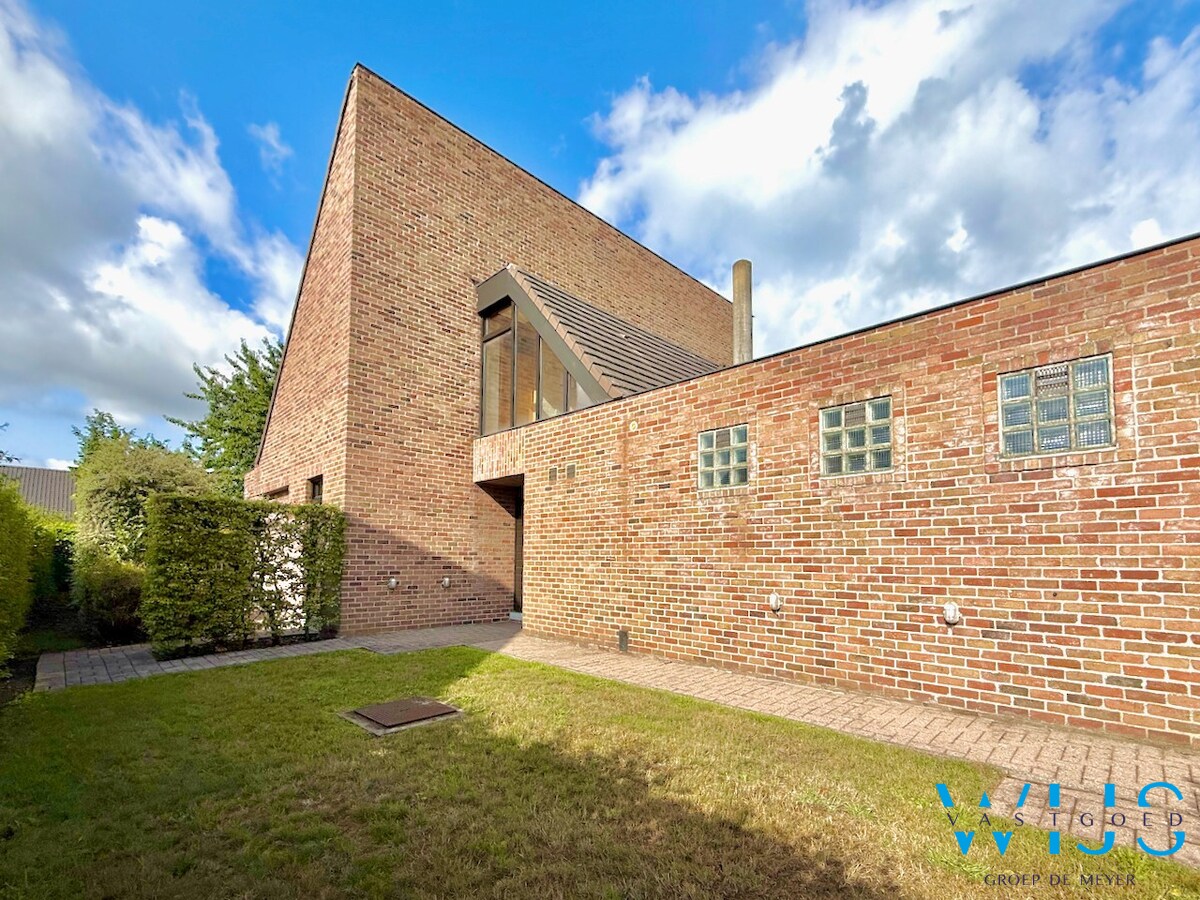 WIJS woonhuis op ideaal perceel van 738m² te Rieme ! 