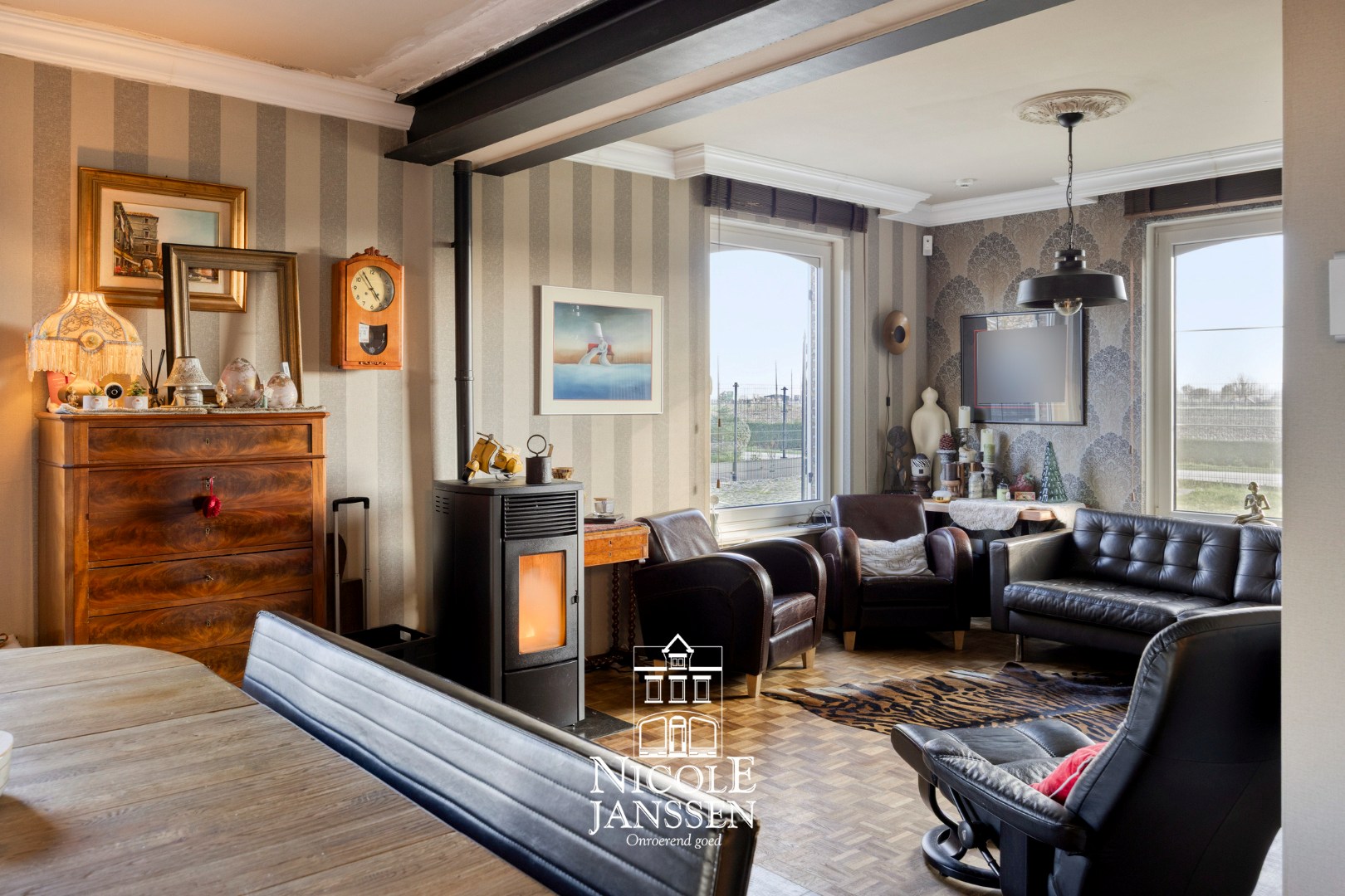 Leefruimte met pelletkachel