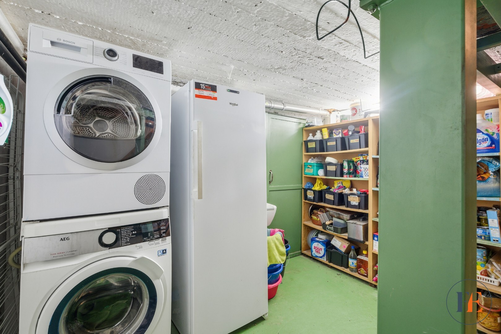 Gezellige eengezinswoning met buitenruimte met INSTELPRIJS 