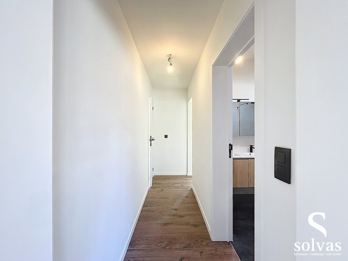 Gerenoveerd appartement op goede locatie te Gent! 