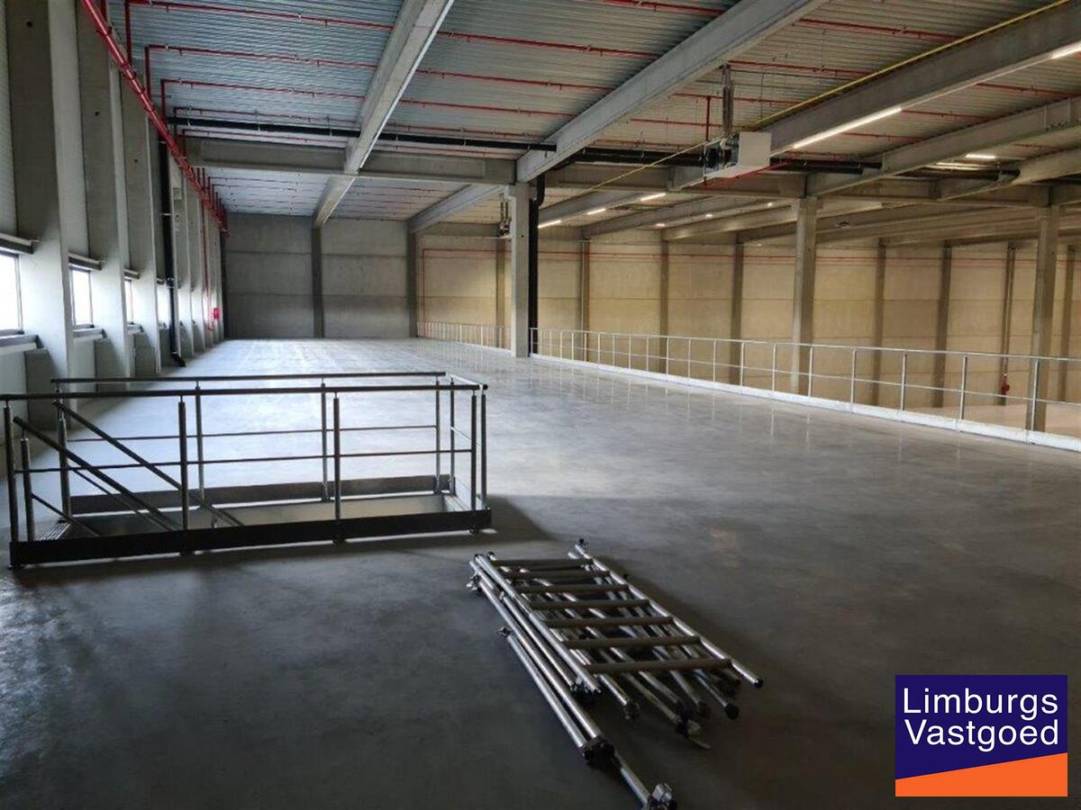 Logistieke opslag v.a. 8.000 m², aan E-313, E-314 