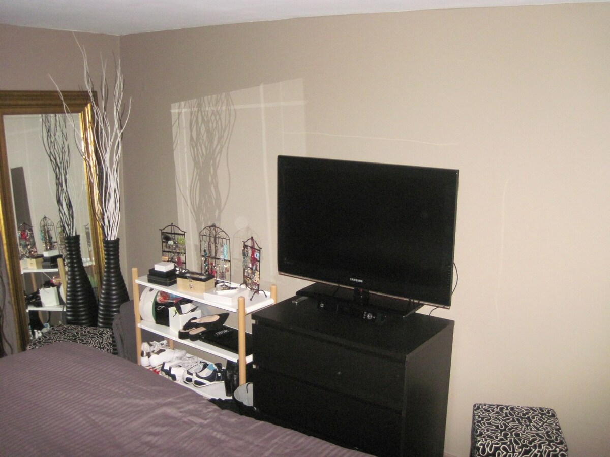 Degelijke woning met terras en tuintje. 