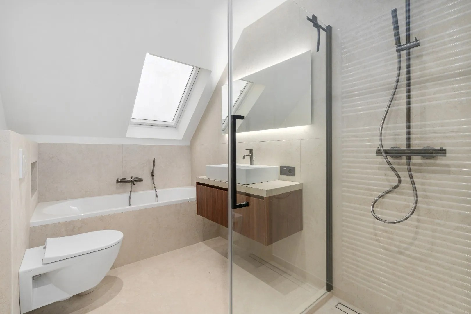 Charmante halfopen woning nabij Knokke met open zichten 