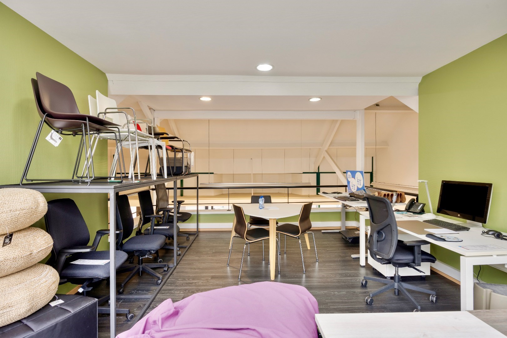 Handelspand centrum Halle met parking 