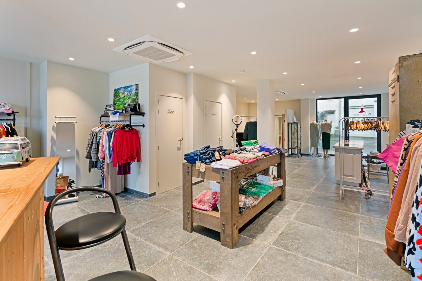 Loué commerce - Halle