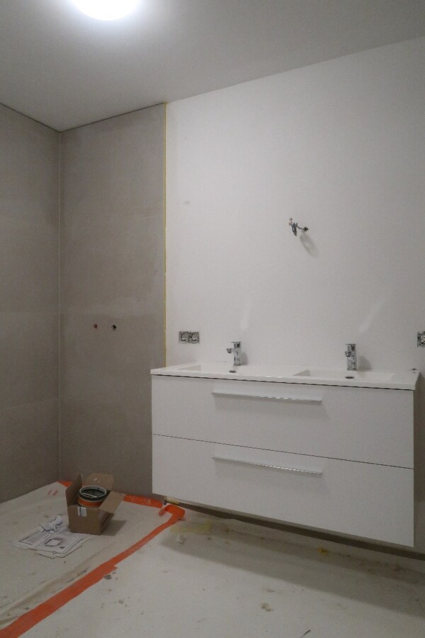 Nieuwbouwappartement in hartje Jabbeke. 