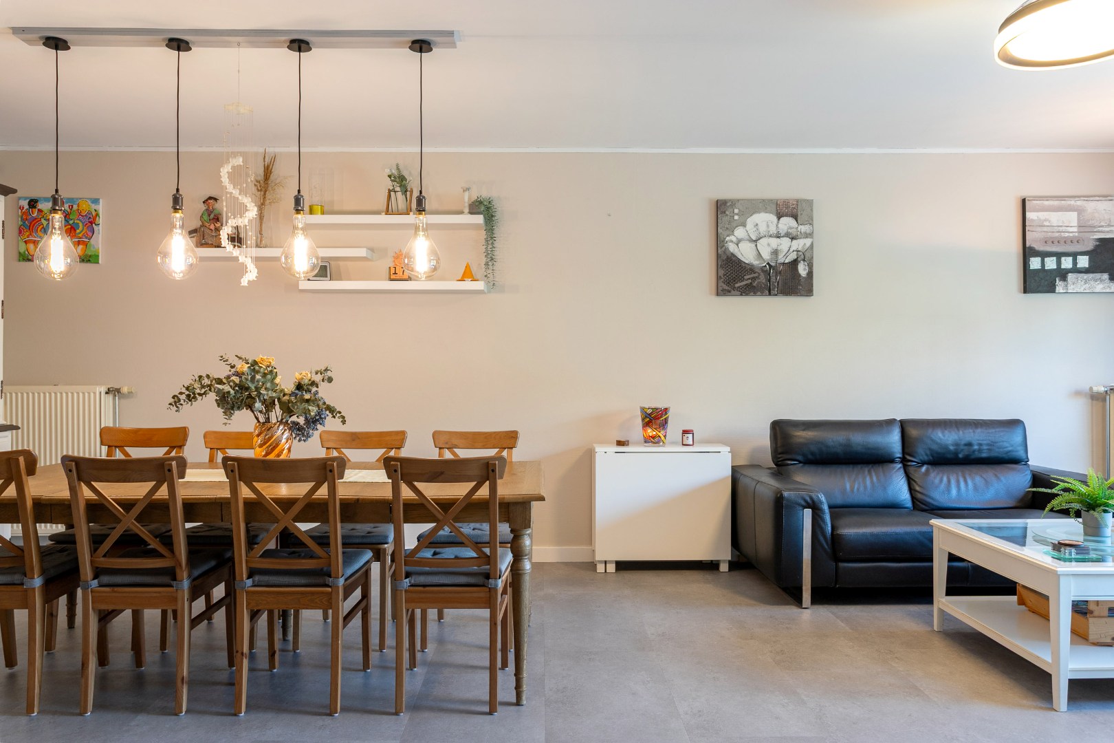 Instapklaar 2 slpk appartement met garage te Halle 