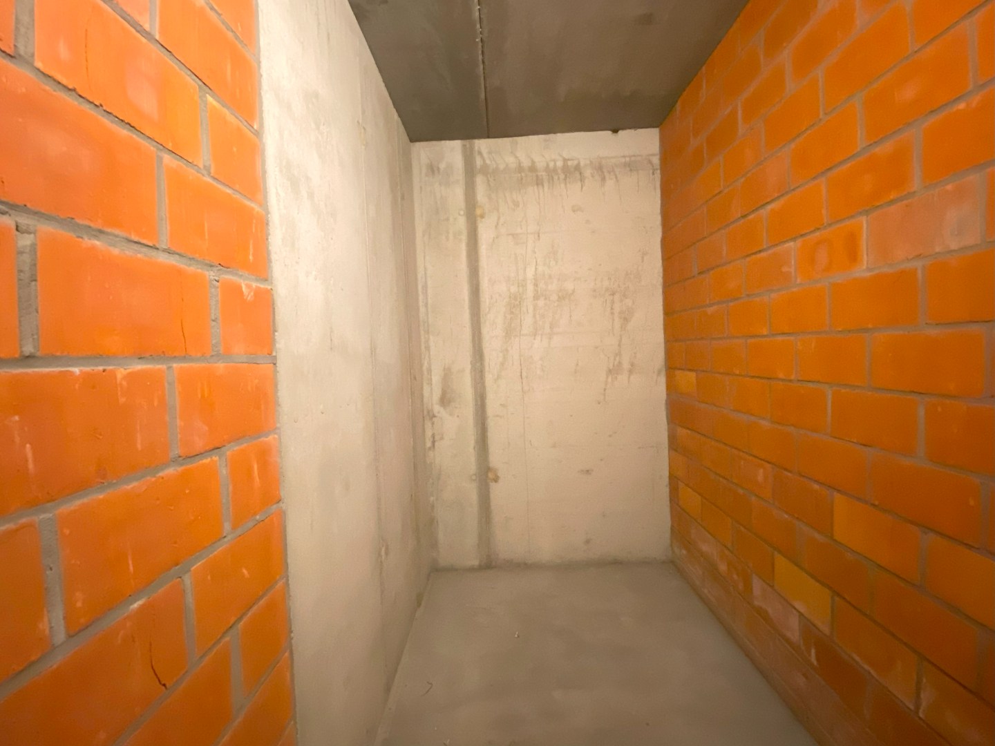 kwalitatief appartement met autostaanplaats in centrum Tielt 